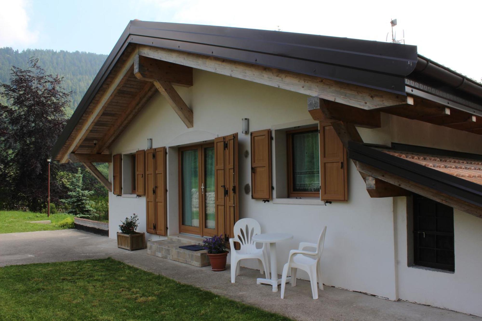 Appartamento Vacanze Bordala Ronzo-Chienis Bagian luar foto